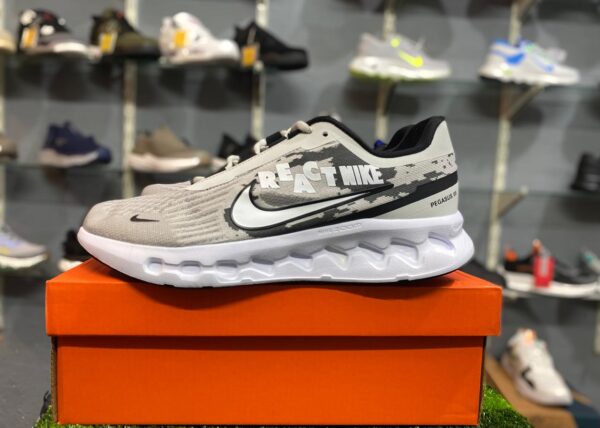Nike React Air Zoom Series