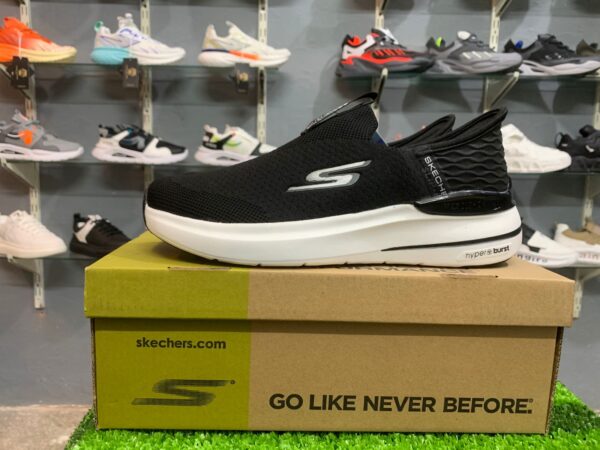 Skechers Slip-Ins Max Cushion